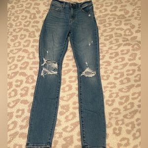 Abercrombie & Fitch Super Skinny High Rise
